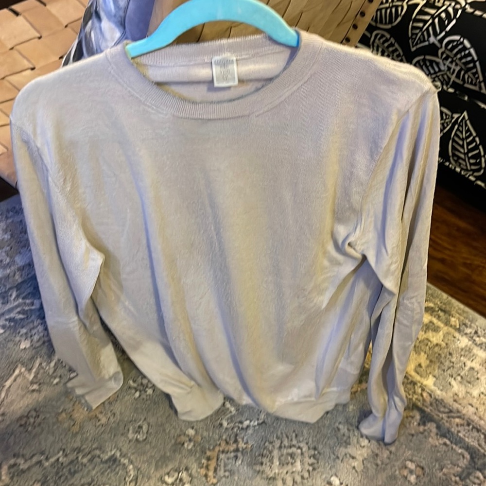 Slim fit 70/30 merino/silk. Size M but runs small for Eleventy